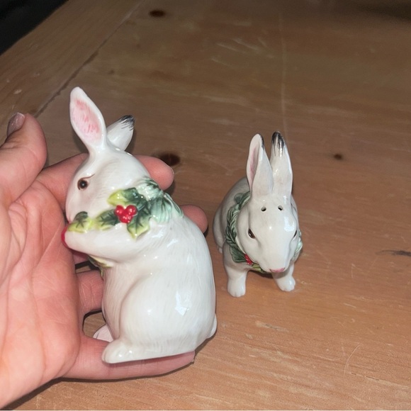 Ceramic Salt & Pepper Bunny Figurines with Holly Accents - Picture 4 of 6
